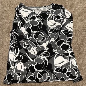croft & barrow Black, White & Gray Floral Print Skirt